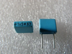 10 condensateurs 1,5nF 63V 5% MKT Siemens - Picture 1 of 1
