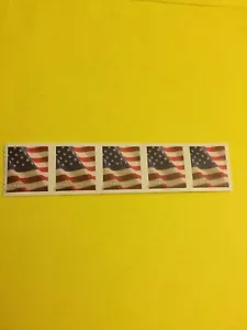 Scott #5159 - 2017 wehende Flagge APU Spulenstreifen von 5 postfrisch - Bild 1 von 1