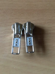2 Schieber YKK für 5 mm Metall Reißverschlüsse Silber YKK. (2, 65€ Stück)  S 99 - Picture 1 of 2