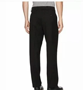 Dockers Men's Relaxed Fit Easy Khaki Pants Black (Stretch), Sz 30 W X 3O L - Picture 1 of 2