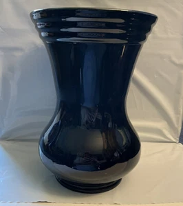 VINTAGE BLACK AMETHYST GLASS FLARED RIBBED RIM CLASSIC FORM 9 1/4" VASE - Picture 1 of 6