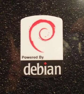 Debian Label / Aufkleber / Sticker / Badge / Logo 1,9cm x 2,8cm [310] - Bild 1 von 3