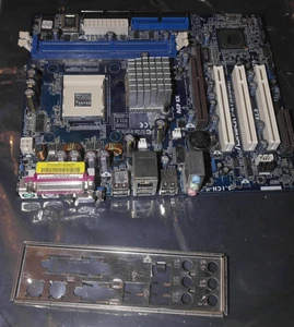 ASRock P4VM800 Gniazdo 478 Płyta główna AGP PCI VGA IDE SATA FDD działająca - Zdjęcie 1 z 9