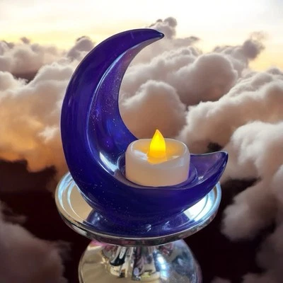 Candelabro casero de resina epoxi de luna creciente Foto 1 de 2