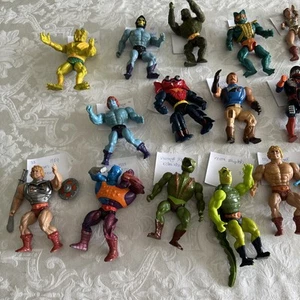 30+ Vintage 1980's Mattel He-Man Masters of the Universe Action Figure Toy Lot* - Picture 1 of 4
