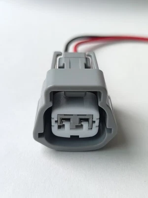 2-Way Windshield Washer Pump Connector Pigtail For 2009-2013 Nissan 370Z - Изображение 1 из 4