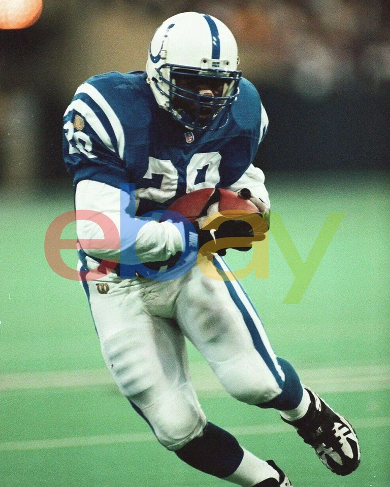 Foto de fútbol americano de la NFL Marshall Faulk acción corriendo Indianapolis Colts 8x10 de colección Foto 1 de 1