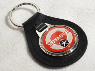 NUEVO RARO VINTAGE AÑOS 70 CHRYSLER VOYAGER CAR Cuero Llavero Llavero Nuevo de Lote Antiguo Foto 1 de 4