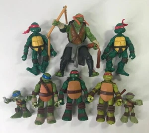 SET 8 verschiedene TMNT Teenage Mutant Ninja Turtle Actionfiguren Viacom Paramount - Bild 1 von 2