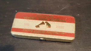 Gramófono Fonógrafo Aguja Lata Victor Hmv His Masters Voice Tungstone 1927 Rojo - Imagen 1 de 3
