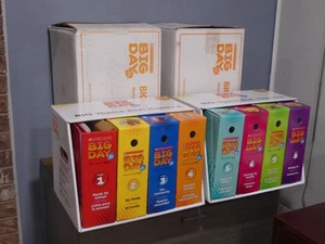 Scholastic Big Day Big Theme Box For PreK Teaching Guides 1-8 Materials In Box - Picture 1 of 17