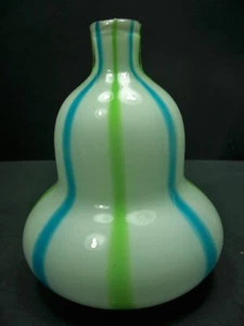 Jarrón a rayas de vidrio soplado a mano Johnathon Adler - Imagen 1 de 11