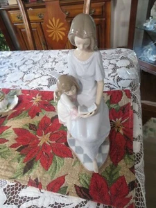 Lladro 5457 Bedtime Story Figurine Mother Reading to Daughter Mint Condition  - Picture 1 of 7