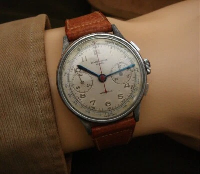 Men's Original 1940s 2-Register, 2 Button Chronographe Suisse Watch - SERVICED - Image 1 of 4