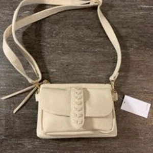 Kensie Crossbody - Picture 1 of 8