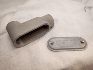 NEW Appleton LB47 1-1/4'' Form 7 Body Conduit with cover Buy more/save more! - Picture 1 of 6
