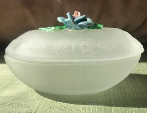 Scatola contenitore uova vetro inciso smerigliato vintage fiori bigiotteria pasqua - Foto 1 di 4