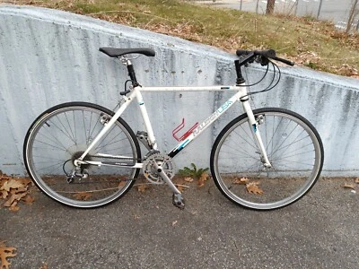Vintage RALEIGH Technium Heat Mountain Bike 19” White Aluminum Frame Bicycle - Image 1 of 4