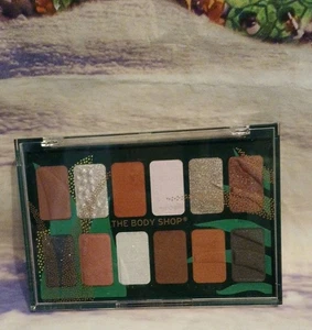 New The Body Shop Bold as Nature Eye Shadow Palette 12 x 1.1g Discontinued - Picture 1 of 3