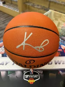 Panini Authentic Kyrie Irving Autograph Spalding Basketball - Dallas Mavericks - Picture 1 of 3