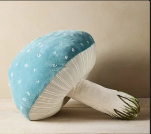 Almohada de felpa John Derian Target con cuentas champiñón azul 17x14 decoración suave - nueva 🍄 - Imagen 1 de 3