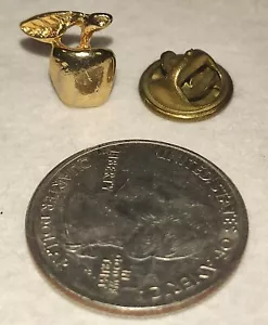 Golden Apple Pin Revers Hut Jacke Tie Tack Apfel Lehrer goldfarben Miniatur Pin - Bild 1 von 4