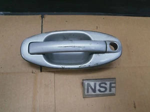 MANIJA PUERTA EXTERIOR DELANTERA PASAJERO HYUNDAI SANTA FE 2003 PLATEADA LL - Imagen 1 de 1