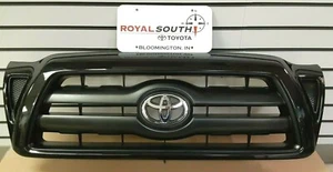 Rejilla Toyota Tacoma 05-08 Arena Negra Pintada Perla 209 Genuina FABRICANTE DE EQUIPOS ORIGINALES OE - Imagen 1 de 1