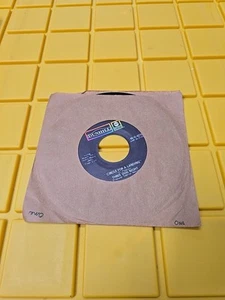 Three Dog Night - " Eli's Coming "- 1969 Original Dunhill Record 45 RPM - Picture 1 of 3