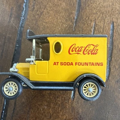 Lledo Days Gone OLD TIME COCA-COLA DELIVERY TRUCK Loose Pristine - Image 1 of 3