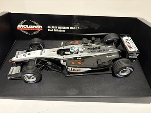 Minichamps 1/18 Kimi Raikkonen 2002 McLaren Mercedes MP4/17 - Picture 1 of 8