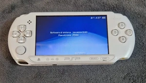 Console Sony Playstation Portatile PSP E1004 STREET Completa  Caricatore Memory - Foto 1 di 3