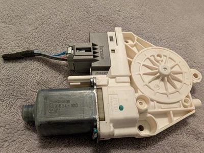 06-12 Mitsubishi Eclipse Right Passenger Power Window Regulator Motor - Tested - Image 1 of 3