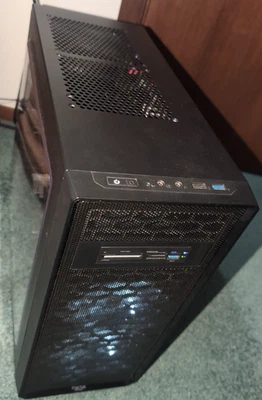 Custom PC Ryzen 7 2700X 32GB 2400MHz DDR4 RAM RTX 2070 Super Win 11Activated - Image 1 of 4