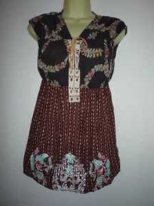 FREE PEOPLE VISCOSE TOP sz MED--TIE-HOOK AND EYE NECK-SLEEVELESS-BIRDS - Picture 1 of 8
