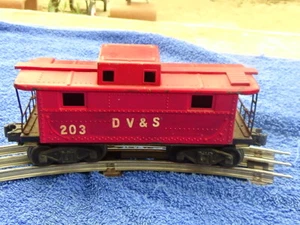 VINTAGE IN ORIGINAL CONDITION LIONEL TRAIN RED Caboose #203 - Picture 1 of 12