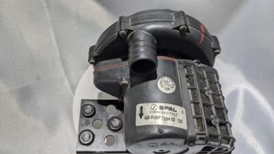 BOMBA INYECCIÓN AIRE FERRARI PARTE 355 550 F50 456 165903 Foto 1 de 4