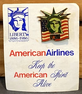 Prendedor y tarjeta de aniversario de la Estatua de la Libertad de American Airlines 1886 - 1986 - Imagen 1 de 9