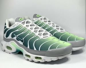 air max plus army green
