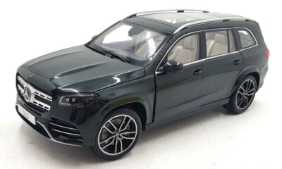 Paragon 1/18 Scale DC221124Q - Mercedes-Benz GLS - Dark Green - Image 1 of 4