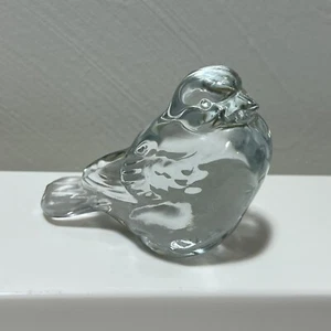 Pisapapeles gorrión estampado vidrio transparente Fenton Bird de colección - Imagen 1 de 5