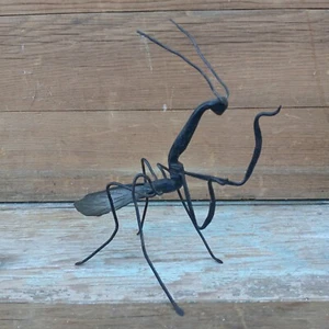 Antike japanische Eisen Bronze Gottesanbeterin Skulptur - Bild 1 von 6