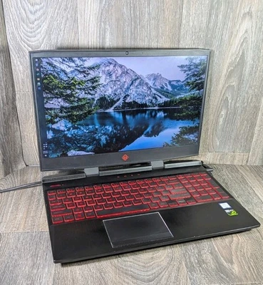 Portátil para juegos HP OMEN 15,6" Intel Core i5-8300H NVIDIA GeForce GTX1050 Ti Foto 1 de 4
