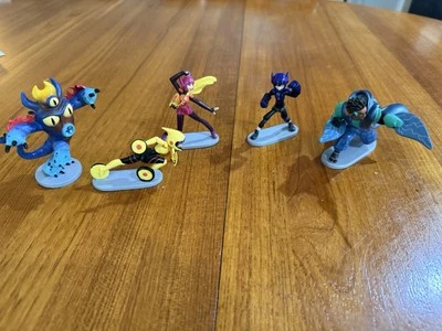 迪士尼 Big Hero PVC 公仔蛋糕装饰套装 5 件 Gogo Hiro Wasabi 蜂蜜 Fred — 第 1/4 张图片