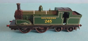 Plástico calibre OO Hornby 4 mm sin caja - SR M7 clase 0-4-4T loco con Firebox Glow - Imagen 1 de 3