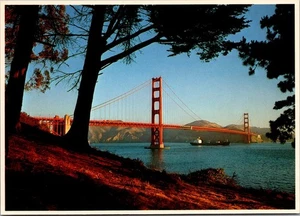 GOLDEN GATE BRIDGE und FRACHTER San Francisco, Kalifornien ca 4x6 Postkarte - Bild 1 von 2