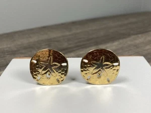 Vintage Sand Dollar Clip On Earrings Gold Tone Textured Beach Coastal 1” D - Picture 1 of 8