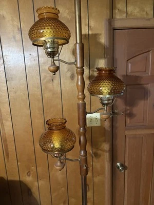 Vintage Mid Century TENSION POLE LAMP  Rare Fine 1960’s 3 Light Brass - Image 1 of 4