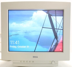 Dell M770 17" CRT VGA Computer Monitor 1280 x 1024 @ 85Hz - Retro Gaming - Picture 1 of 8