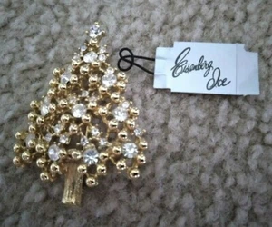 Vintage Eisenberg Ice Christmas Tree Pin Brooch Clear Rhinestones Gold Tone Tag - Picture 1 of 2